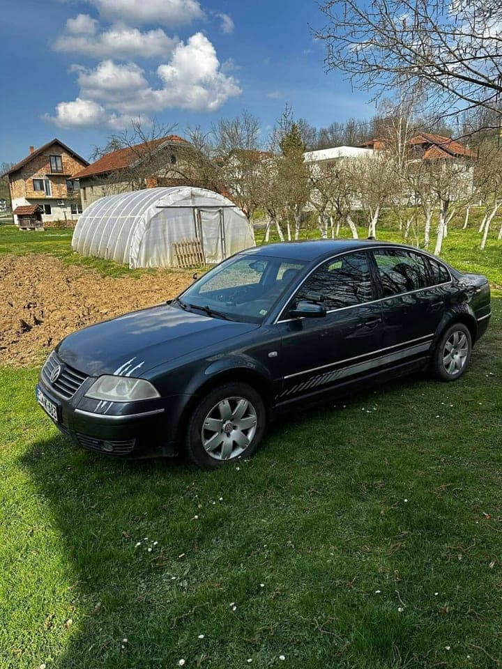 Volkswagen Passat 2002 Tešanj 1