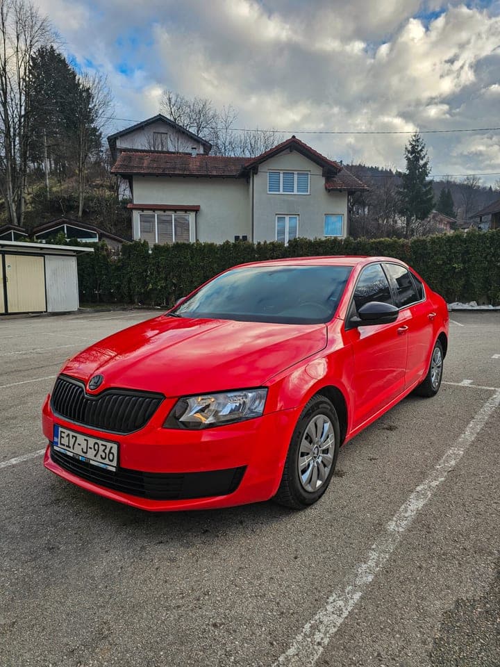 Skoda Octavia 2015 Ključ 1