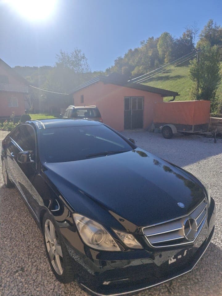 Mercedes-Benz E 350 2009 Kiseljak 1