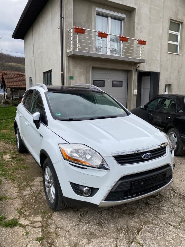 Ford Kuga 2010 Ilijaš 1