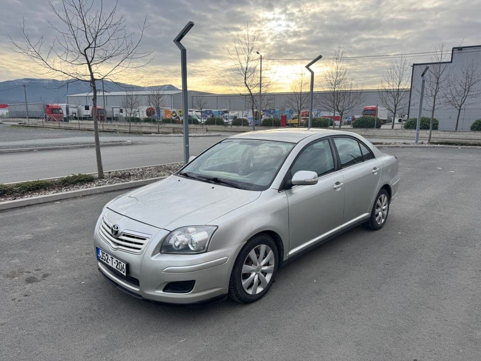 Toyota Avensis 2007 Gračanica 1