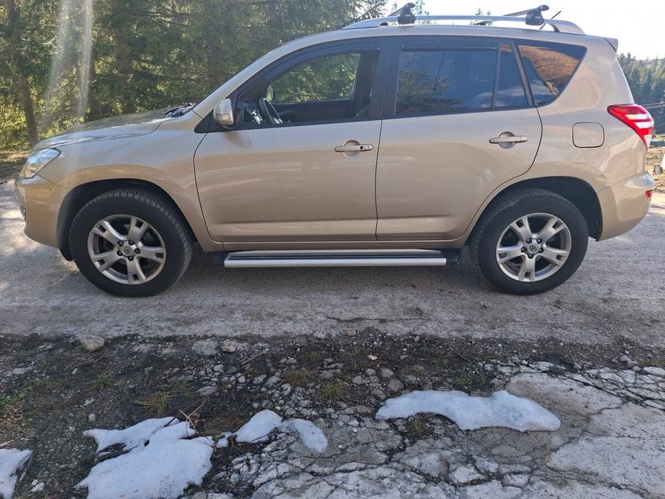 Toyota RAV 4 2010 Han Pijesak 1