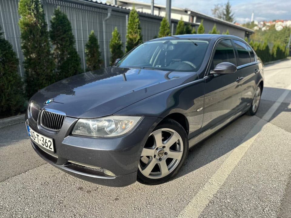 BMW 330 2006 Kakanj 1