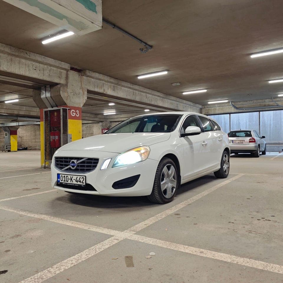 Volvo V60 2012 Sarajevo 1