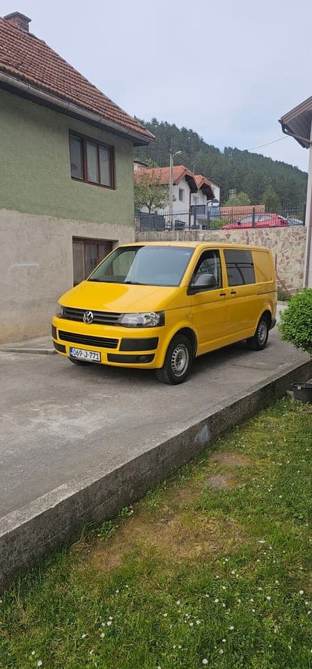 Volkswagen T5 Kombi 2010 Bihać 1