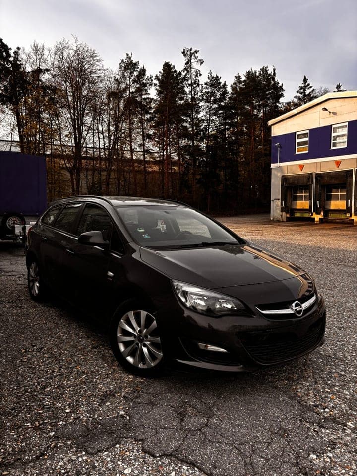 Opel Astra 2014 Brod 1