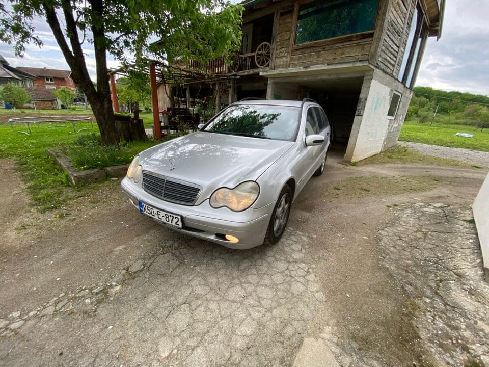 Mercedes-Benz C 200 2002 Cazin 1