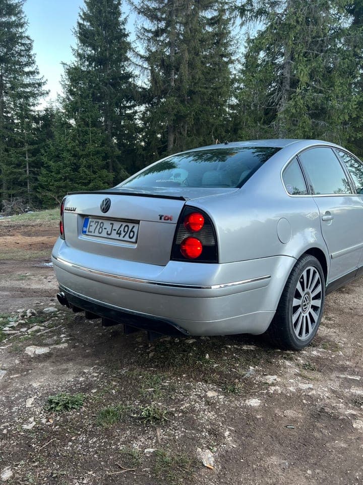 Volkswagen Passat 2001 Ilijaš 1