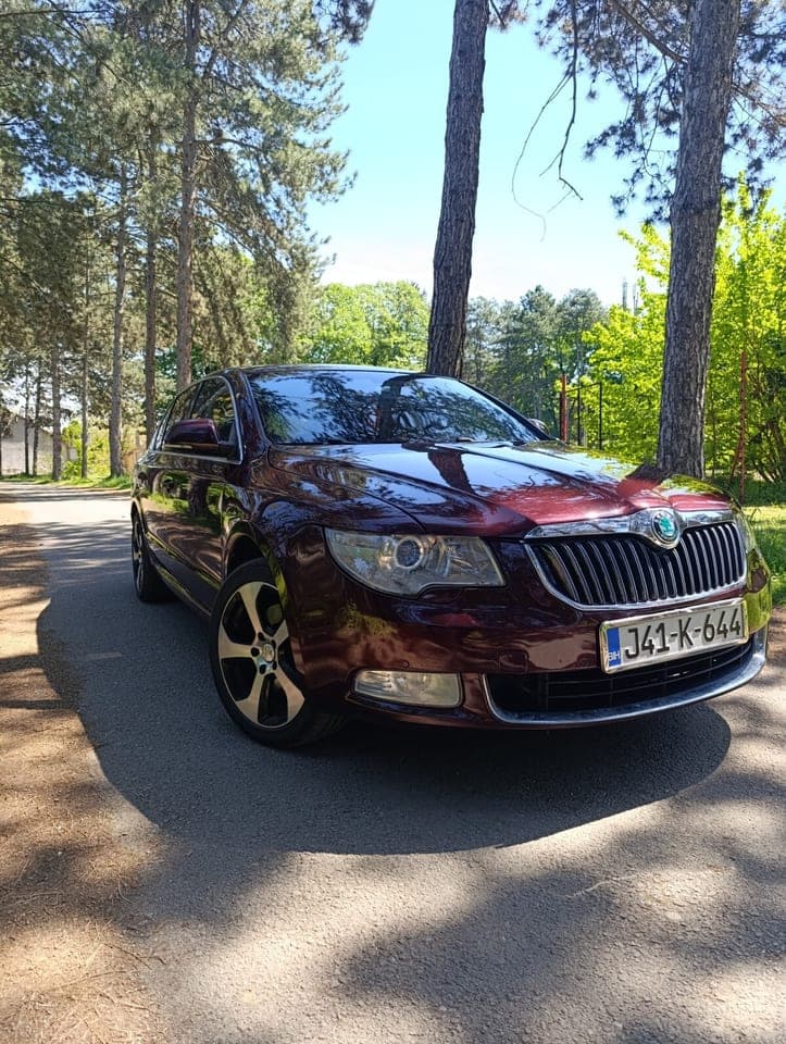 Skoda Superb 2008 Bijeljina 1