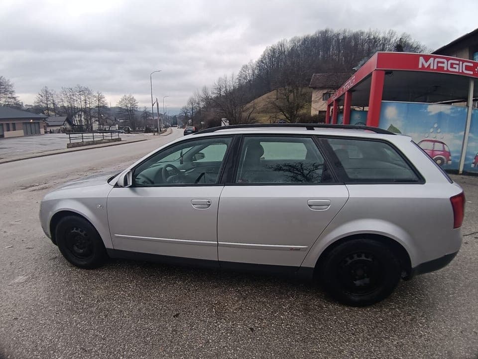 Audi A4 2002 Pale 1