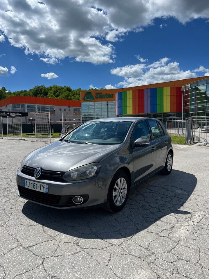 Volkswagen E-Golf 2012 Visoko 1