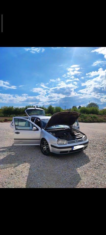 Volkswagen E-Golf 2002 Visoko 1