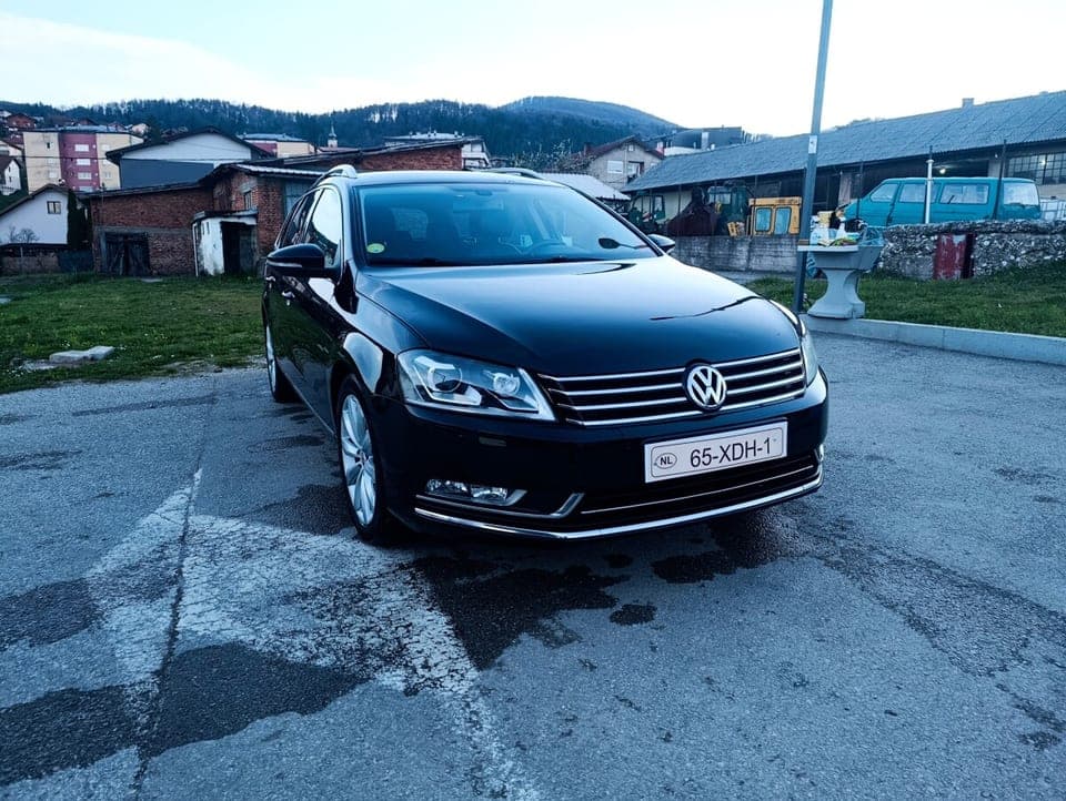Volkswagen Passat 2012 Vlasenica 1
