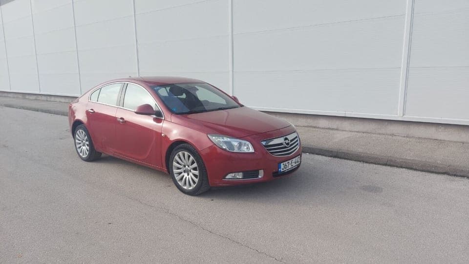 Opel Insignia 2010 Zavidovići 1