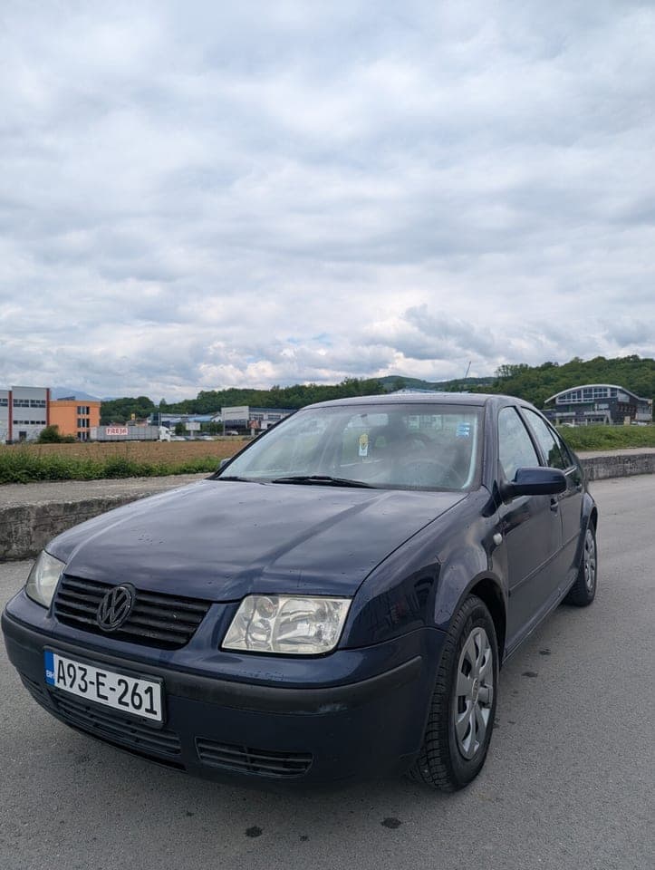 Volkswagen Bora 2002 Vitez 1